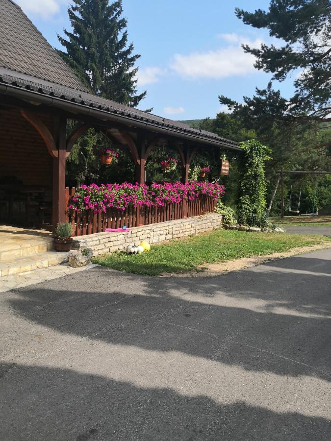 House Nada Hotel Rastovača Exterior foto
